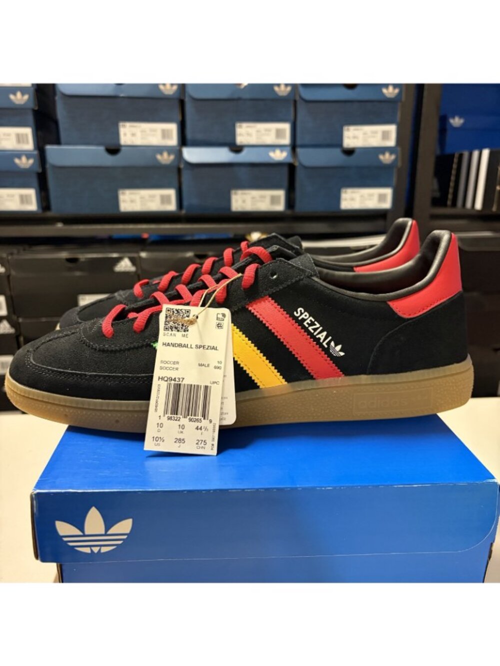 size 10.5 - adidas mens handball spezial Core Black/Pure Ruby/Bold Gold - hq9437 - Picture 4 of 8
